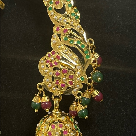 Handcrafted Jadau Ear Cuffs - Picture 2 of 2